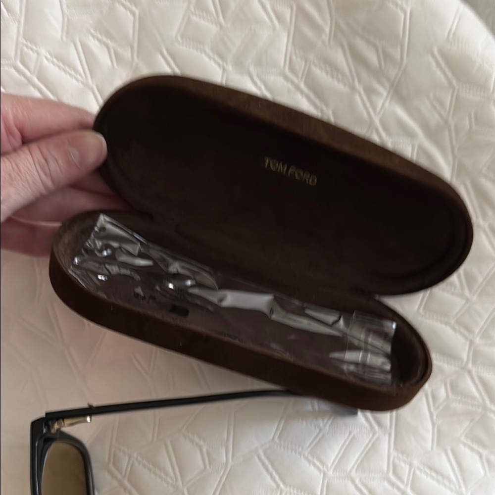 Tom Ford Black Sunglasses with Case - Picture 5 of 7